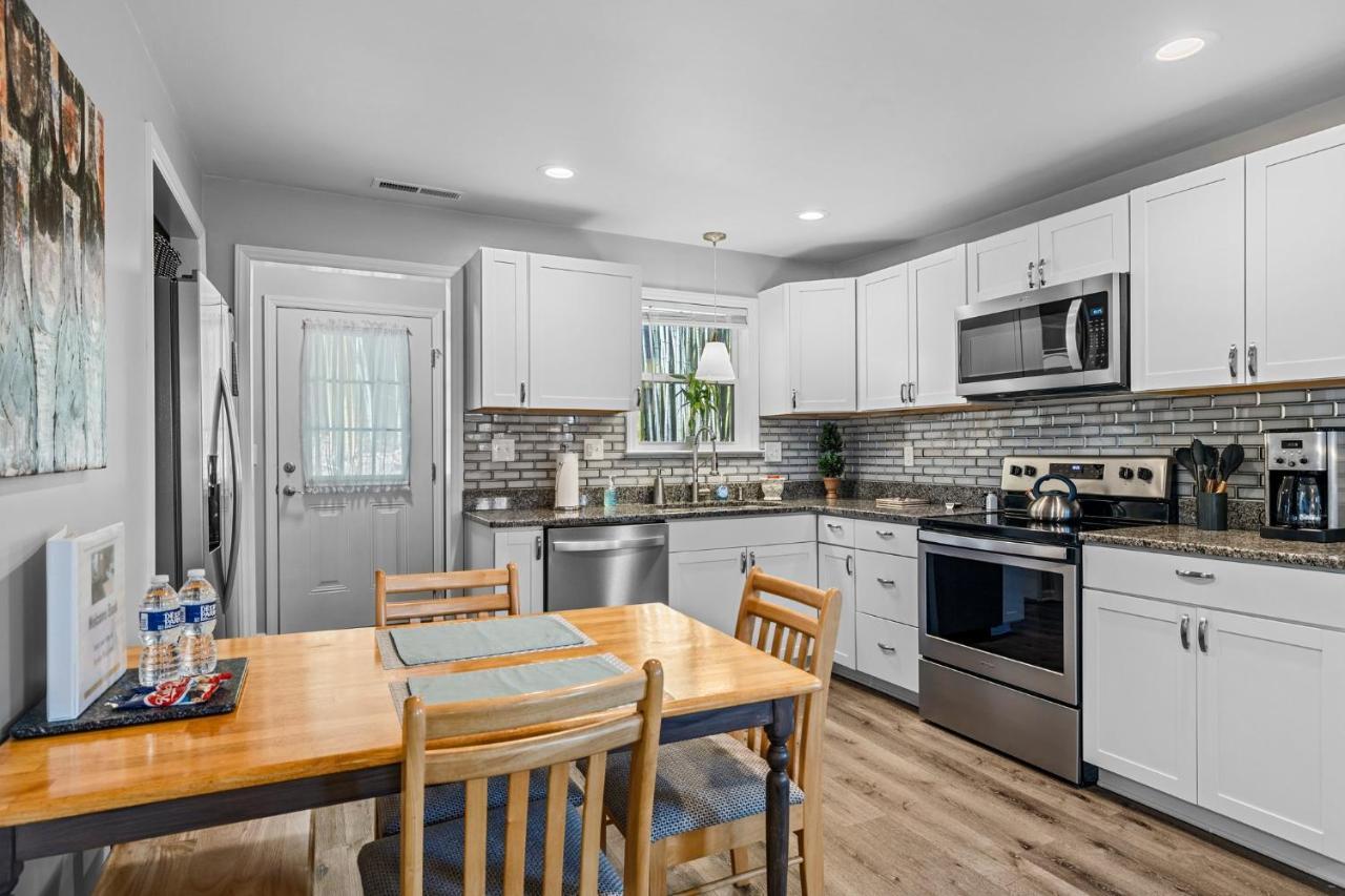 The Bamboo Bungalow Hendersonville Esterno foto